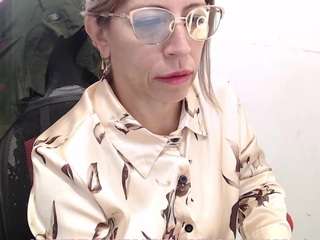 Chayla-Ruiz live webcam show