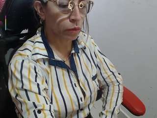chayla-ruiz Live Webcam on CamSoda