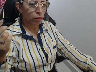 chayla-ruiz Live Webcam on CamSoda