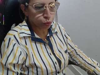 chayla-ruiz Live Webcam on CamSoda