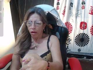 Chayla-Ruiz live cam preview