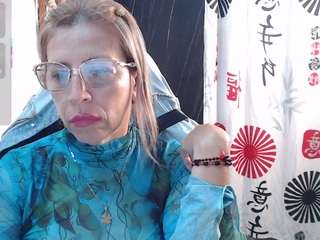 Chayla-Ruiz live cam preview