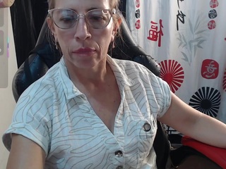 Chayla-Ruiz live cam preview