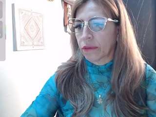 Chayla-Ruiz live cam preview