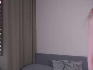 henriettabouler Live Webcam on CamSoda