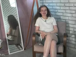 HenriettaBouler's Live Sex Cam Show