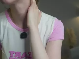 HenriettaBouler's Live Sex Cam Show