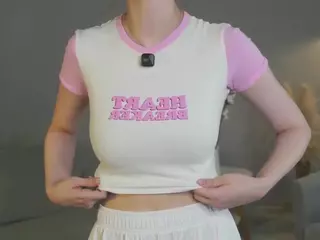 HenriettaBouler's Live Sex Cam Show
