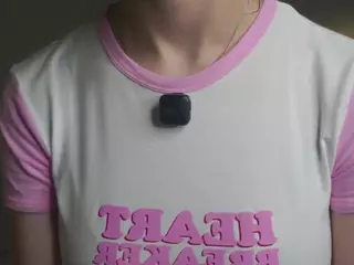 HenriettaBouler's Live Sex Cam Show