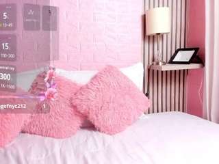 lily-blues Live Webcam on CamSoda