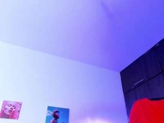 mia-purplee