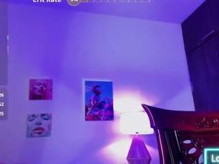 mia-purplee