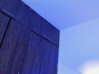 mia-purplee