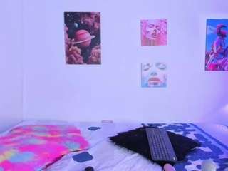 mia-purplee
