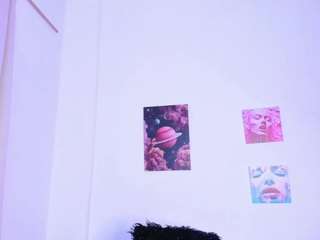 mia-purplee