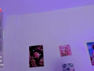 mia-purplee
