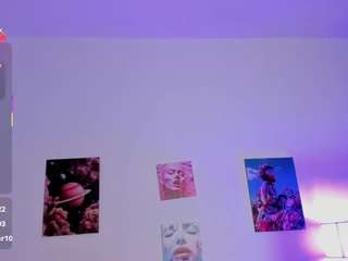 mia-purplee