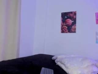 mia-purplee