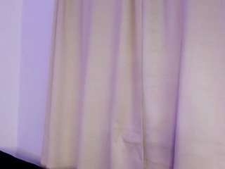 mia-purplee