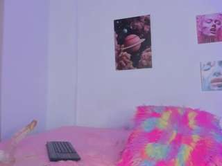 mia-purplee