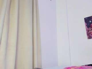 mia-purplee