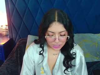 scarlettblaze webcam