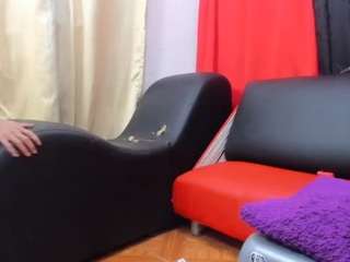 sweet-diiamond live webcam show