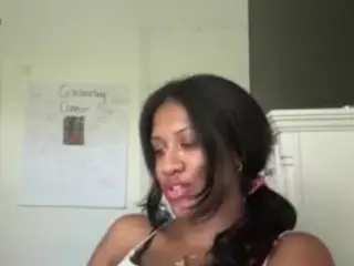 aixelaeilla's Live Sex Cam Show