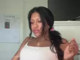 aixelaeilla's Live Sex Cam Show