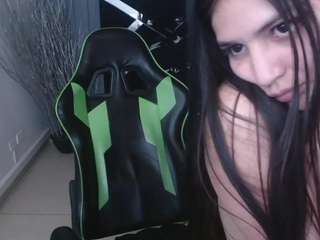 emily-cooper-a Live Webcam on CamSoda