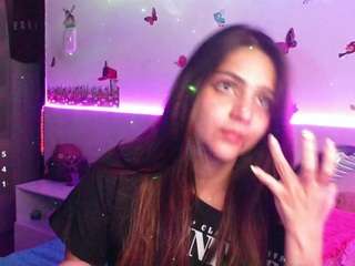 emily-cooper-a Live Webcam on CamSoda