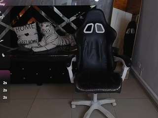 emily-cooper-a Live Webcam on CamSoda