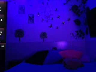 Emily Cooper live webcam show