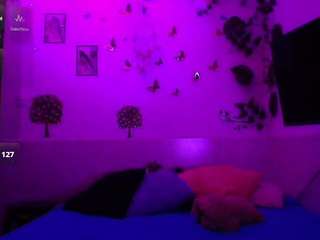 Emily Cooper live webcam show