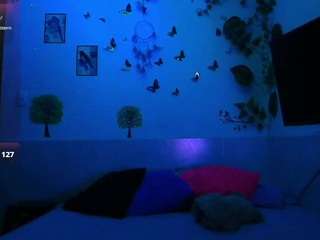 Emily Cooper live webcam show