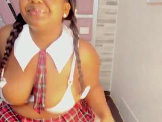 lila-swette