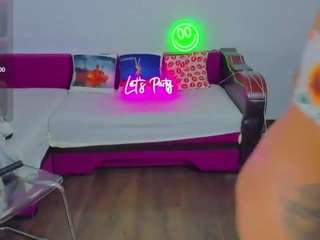 miiakittyy webcam model