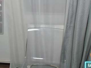 miiakittyy live cam profile