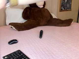 Dani-rosee1's cam show statistics and live stream