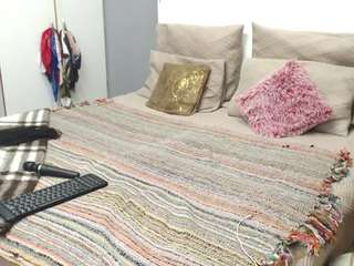 kay-tee Brown eyes live webcam