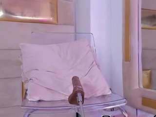 Nattyroberts live webcam show