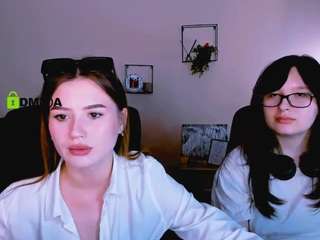  tina-blade1 chat room