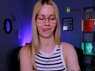 vivian-min Live Webcam on CamSoda