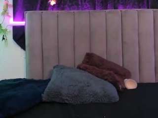akira-stone Live Webcam on CamSoda