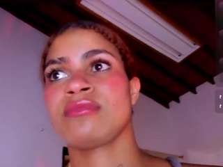 chubby-sexy Live Webcam on CamSoda