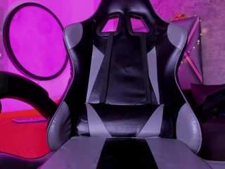 chubby-sexy, female webcam model,  years old, on live webcam