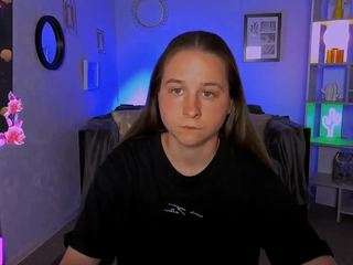 emma-rose55 Live Webcam on CamSoda