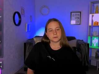 emma-rose55 Live Webcam on CamSoda