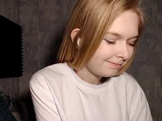keshiavondracek's CamSoda show and profile