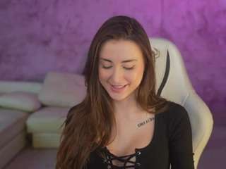 lunasecret054 live cam profile